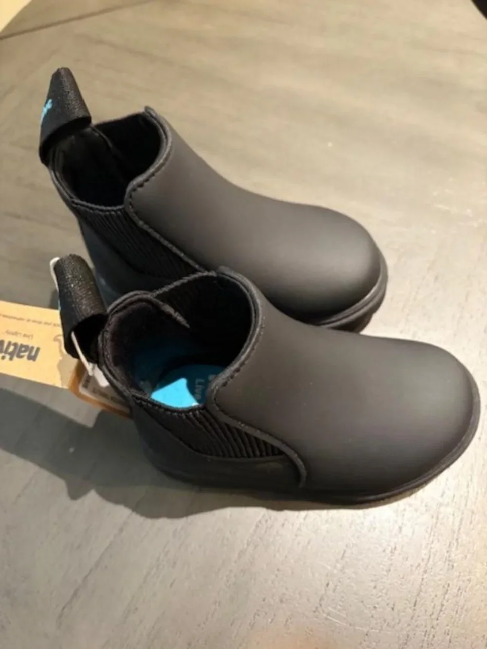 Native Kensington Chelsea Boot Child Kids Size C6 Black New Waterproof New Tags